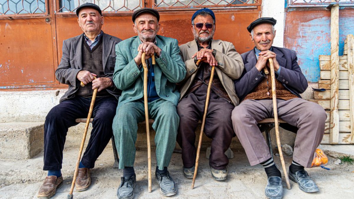 Türkiye yaşlanıyor! TÜİK, Türkiye'deki yaşlı nüfusunu açıkladı