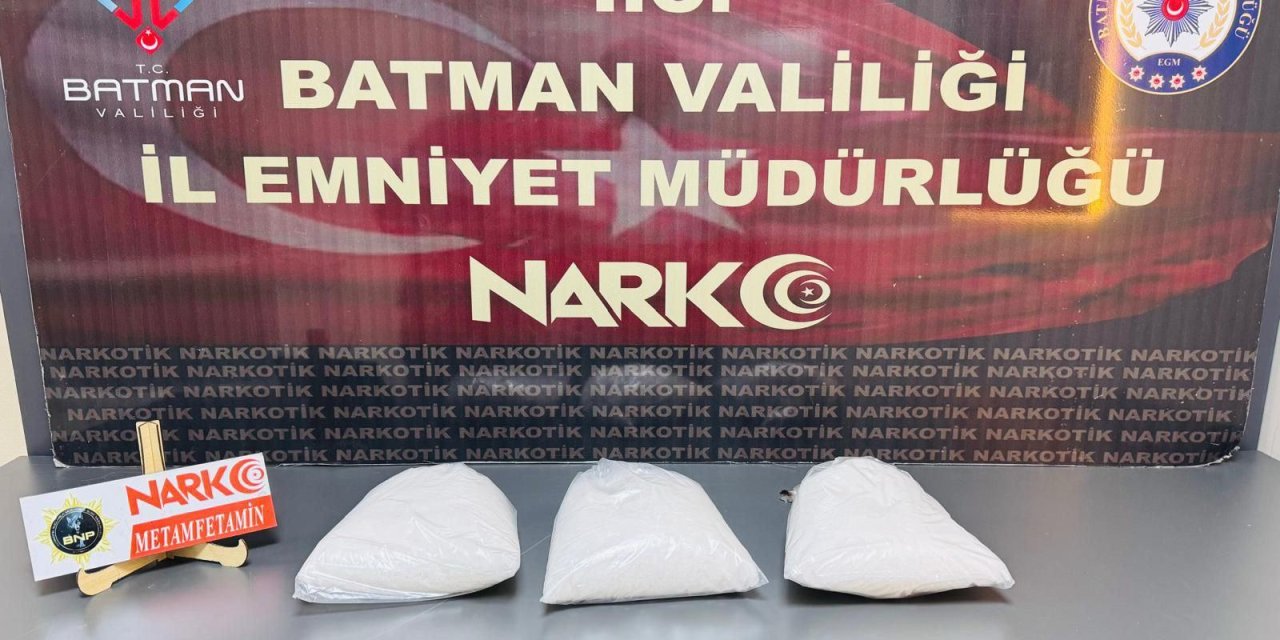 Kontrol sırasında TIR'da 3 kilo 50 gram sentetik uyuşturucu bulundu