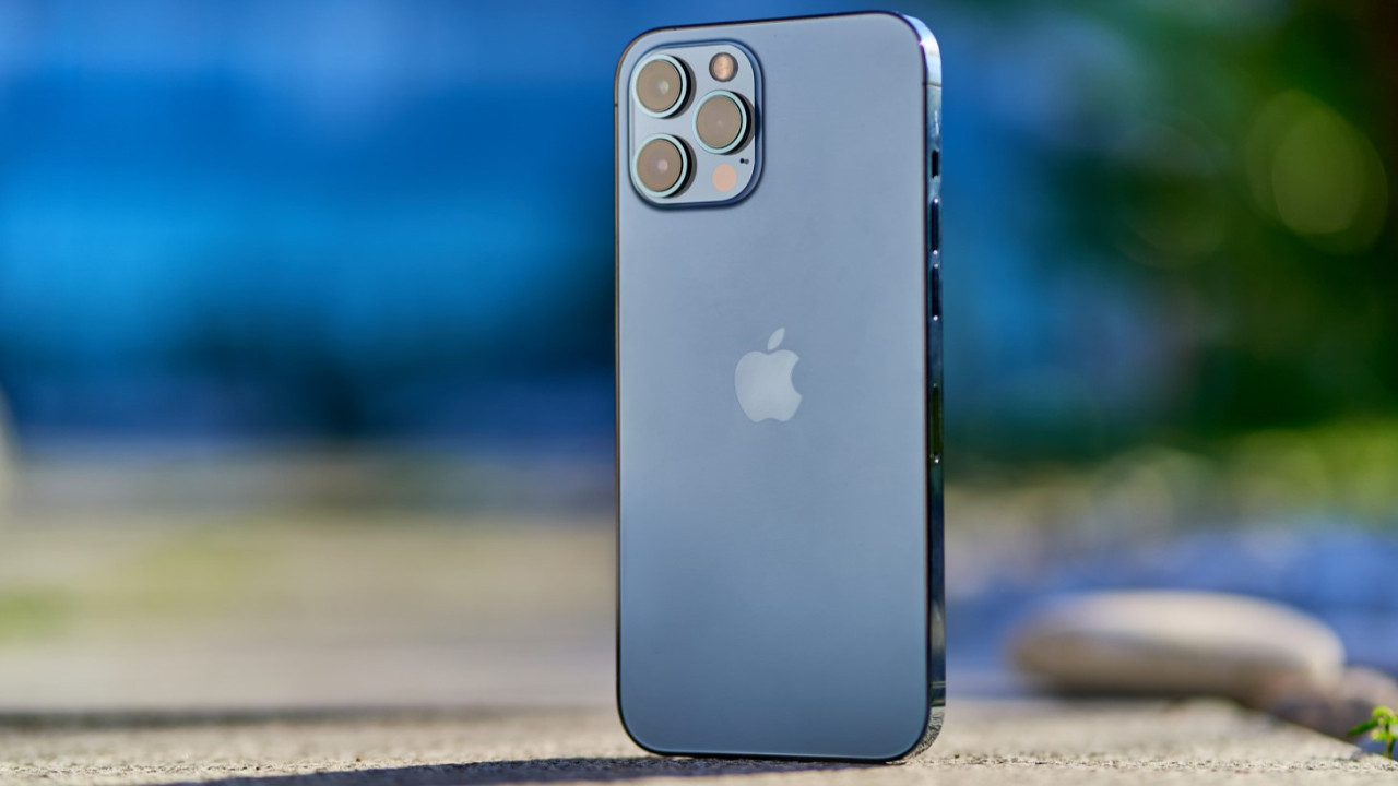 iPhone 14, iPhone 14 Pro Max ve iPhone 15 Pro Max: Farklılıkları ve Kullanıcılar İçin Avantajları