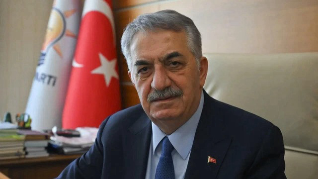 AK Parti Siyasi ve Hukuki İşlerden Sorumlu Genel Başkan Yardımcısı Hayati Yazıcı