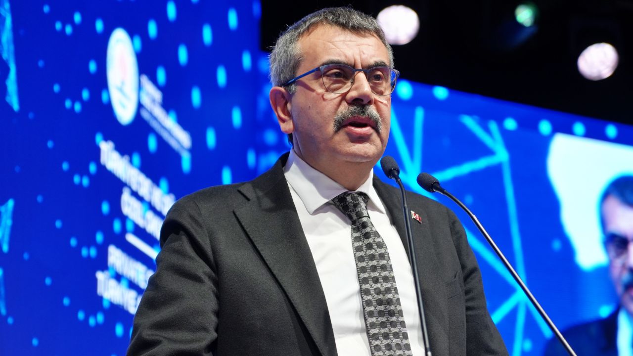 Yusuf Tekin'den özel okullara 3'üncü uyarı