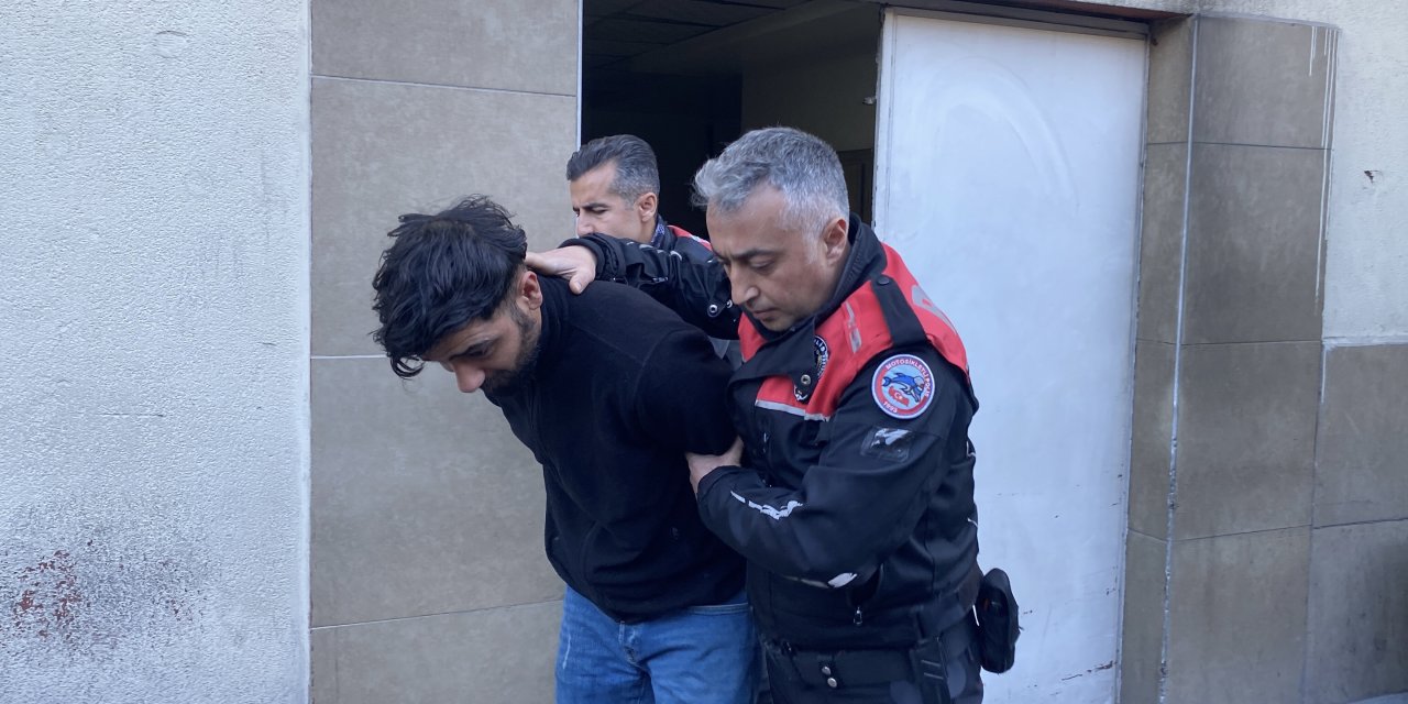 Kayseri'de 3 kişinin yaralandığı silahlı kavgaya ilişkin 5 şüpheli adliyede