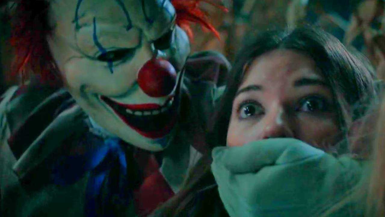 Clown in a Cornfield Film Fragman 2025