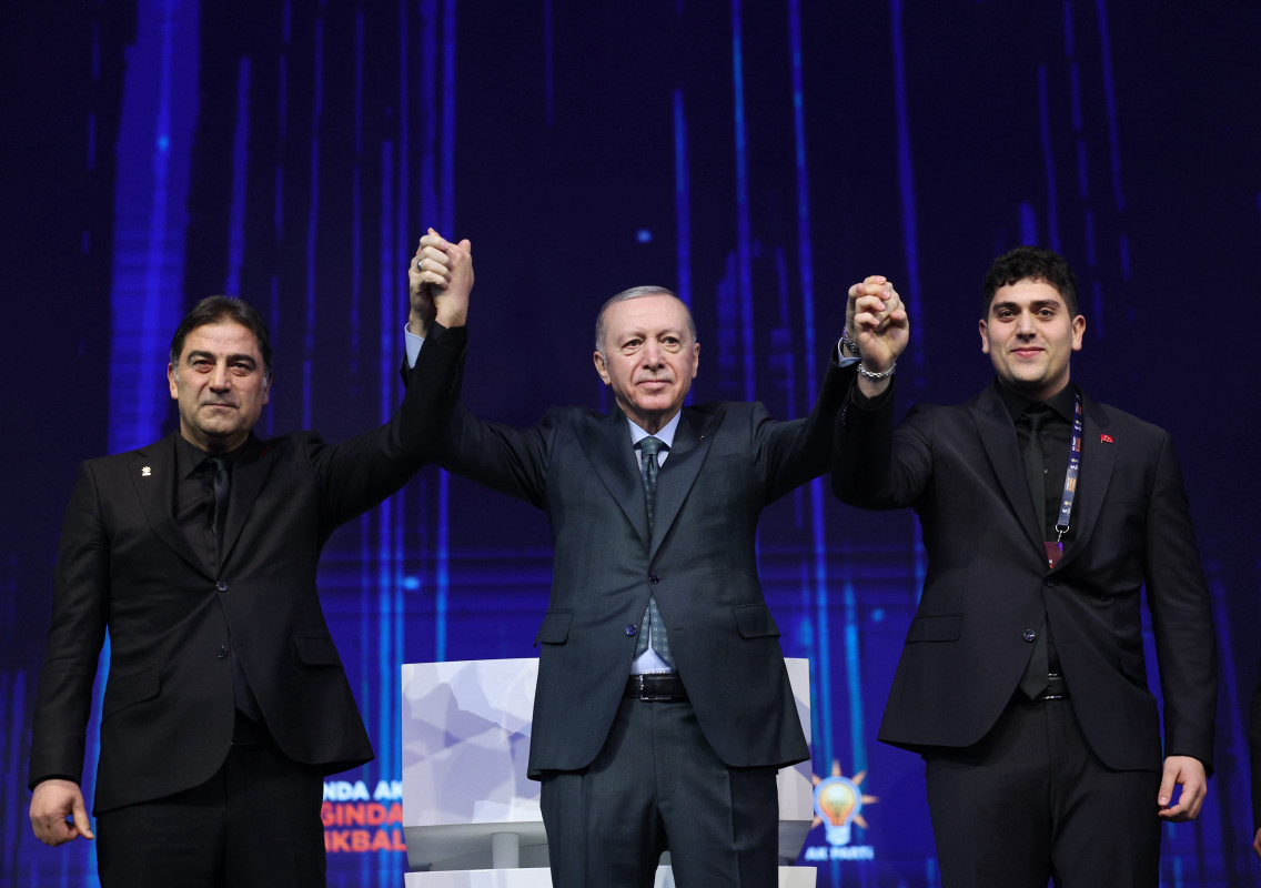 İYİ Parti'den istifa eden Konya Milletvekili Ünal Karaman, AK Parti'ye katıldı.