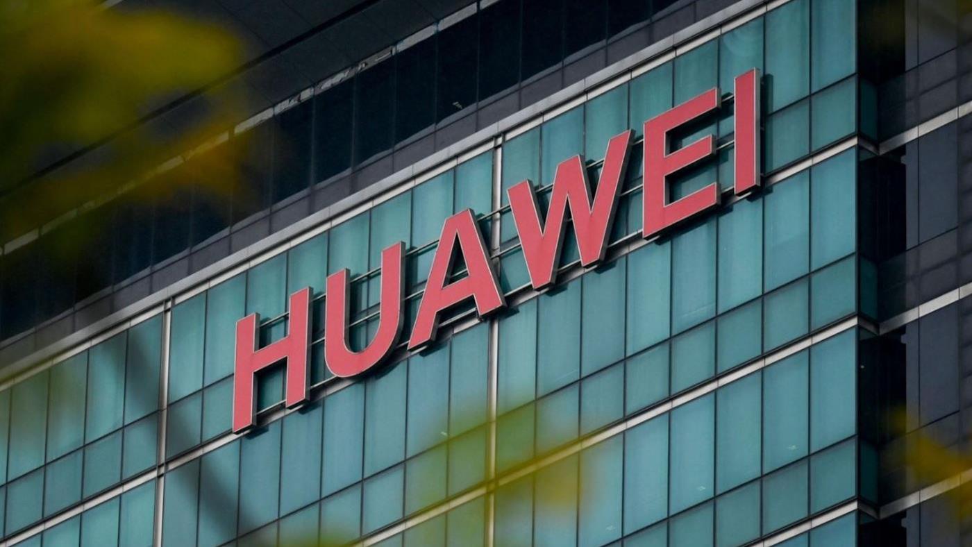 1400x788huawei-ulkesinde-adeta-kral.jpg